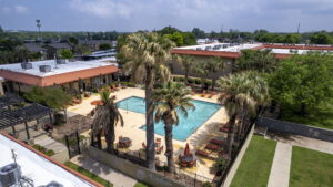 Copy of 10-web-or-mls-Palms_010