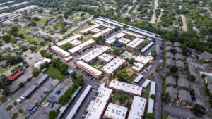 Copy of 21-web-or-mls-Palms_021