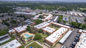 Copy of 25-web-or-mls-Palms_025