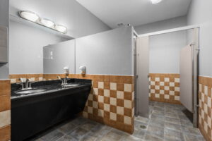 Copy of 27-web-or-mls-Crossing Place_027