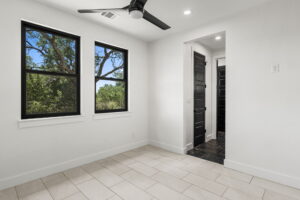 Copy of 34-web-or-mls-Falling Hills_034