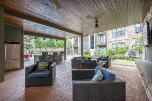 Copy of 7-web-or-mls-Amli Covered Bridge_07